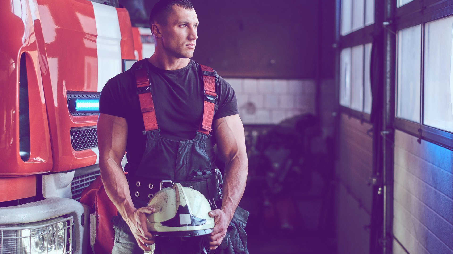 Psychologisch-betrachtet-Warum-uns-M-nner-in-Uniform-anziehen