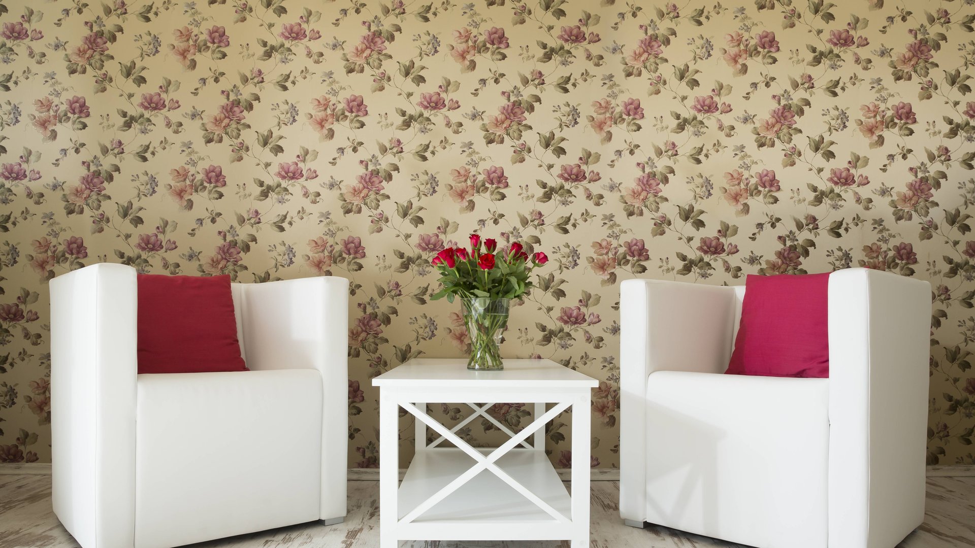 Tapeten-aus-Omas-Wohnzimmer-die-auch-heute-noch-absolut-stylish-wirken