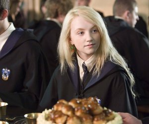 Dieser zauberhafte Bonprix-Strickmantel in Pastellrosa wäre wie gemacht für Luna Lovegood