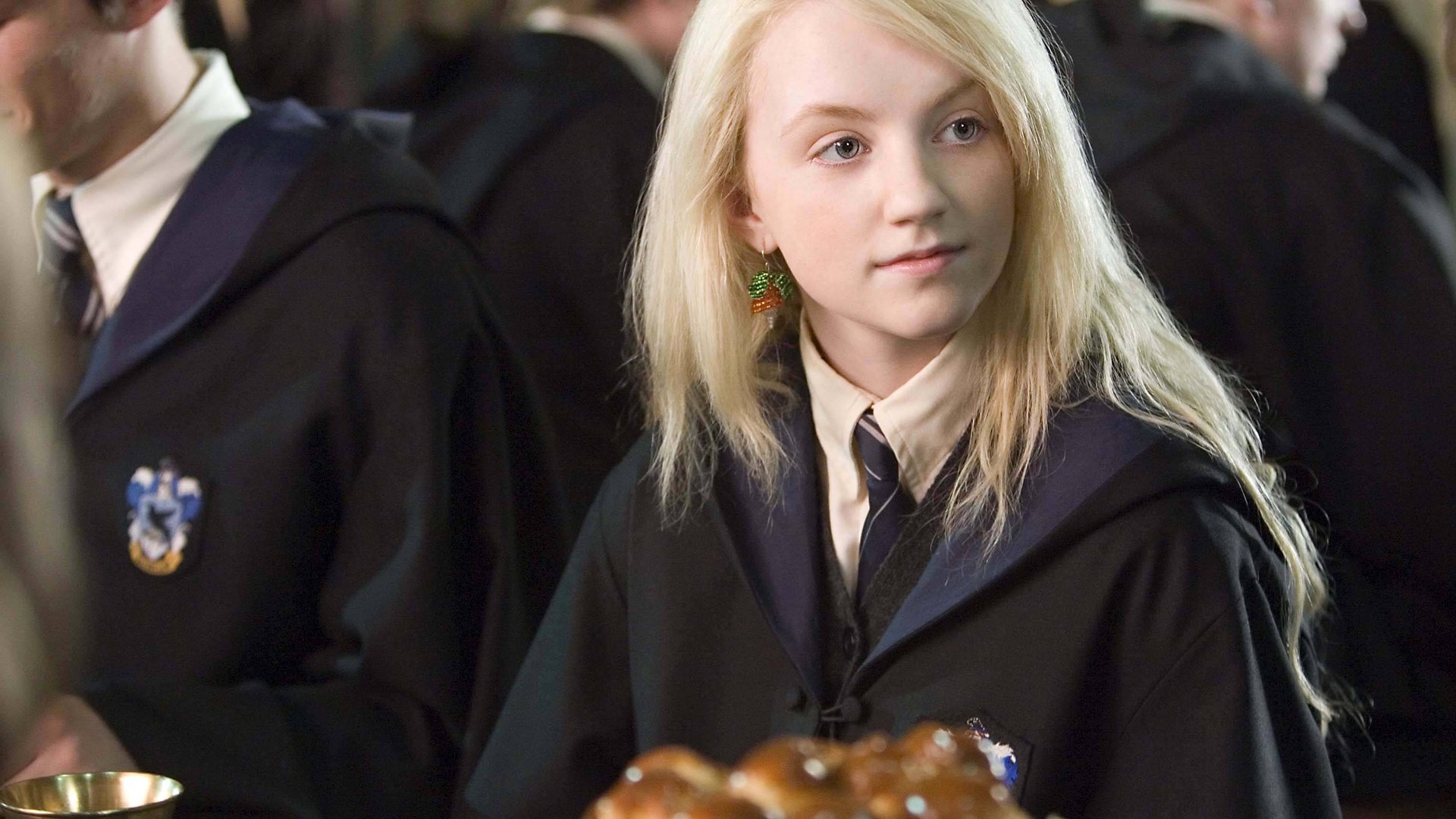 Hogwarts-Style-In-diesen-funkelnden-T-llrock-von-Tchibo-w-rde-sich-Luna-Lovegood-sofort-verlieben