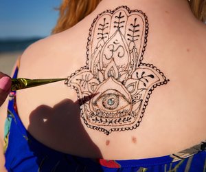 Das Hamsa-Tattoo und seine magische Bedeutung