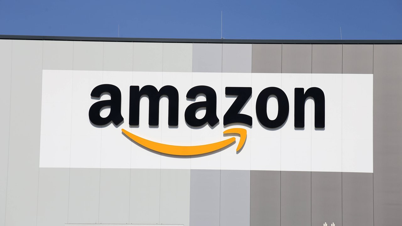 Für luftige Abkühlung sorgt der Ventilator von Amazon.