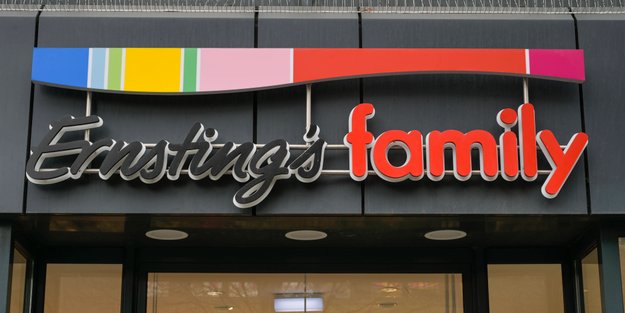 Ab an den See! Mit dem großen Strandtuch von Ernsting's family bist du bestens ausgestattet