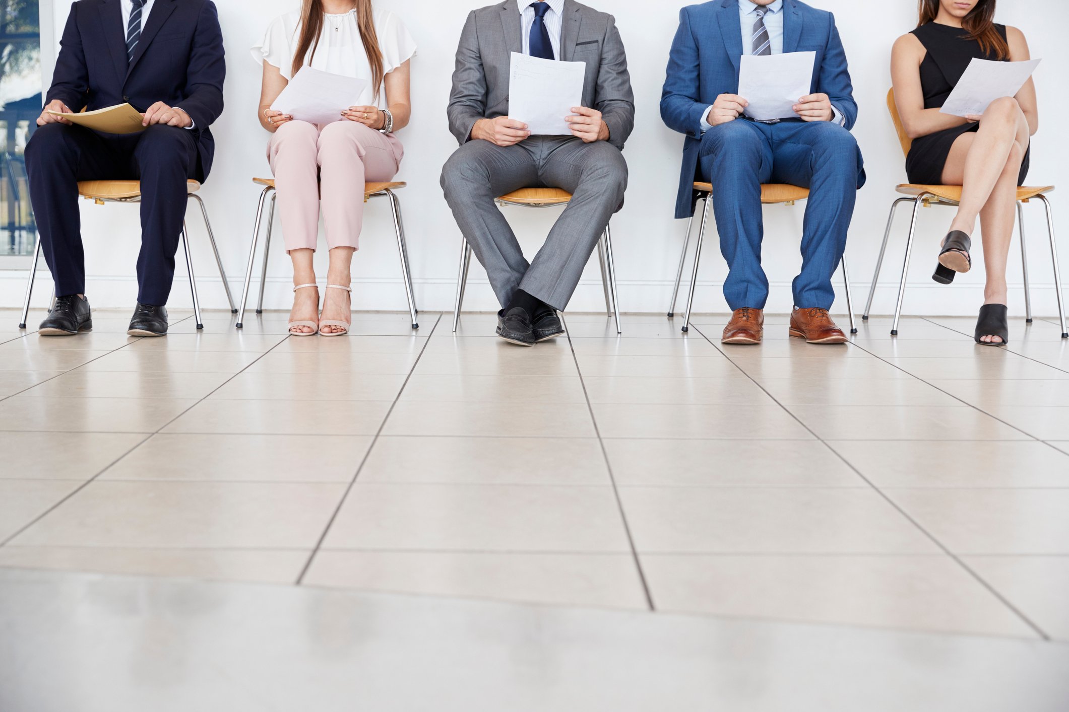 Bewerber warten auf ihr Vorstellungsgespräch Bewerber warten auf ihr Vorstellungsgespräch
