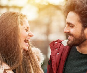 6 clevere Flirt-Tricks: So bekommst du ihn!