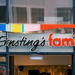 Jetzt bei Ernsting's family: Der schicke Waschhandschuh mit Leo-Muster